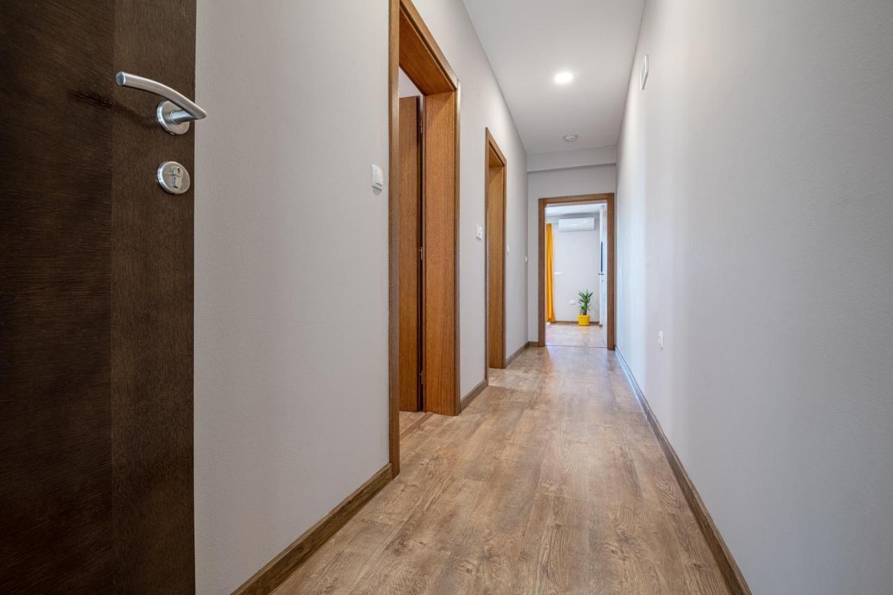 Apartments Leona Neum Exterior photo