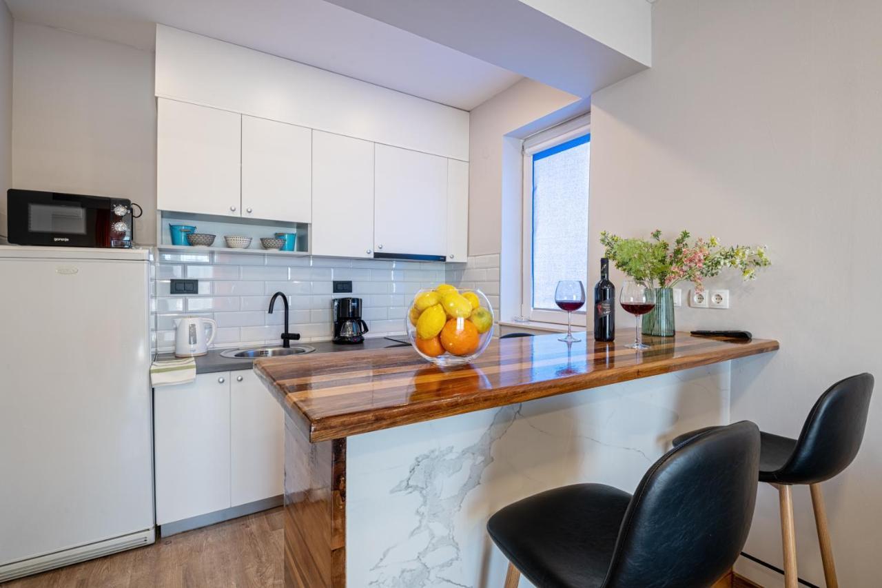 Apartments Leona Neum Exterior photo