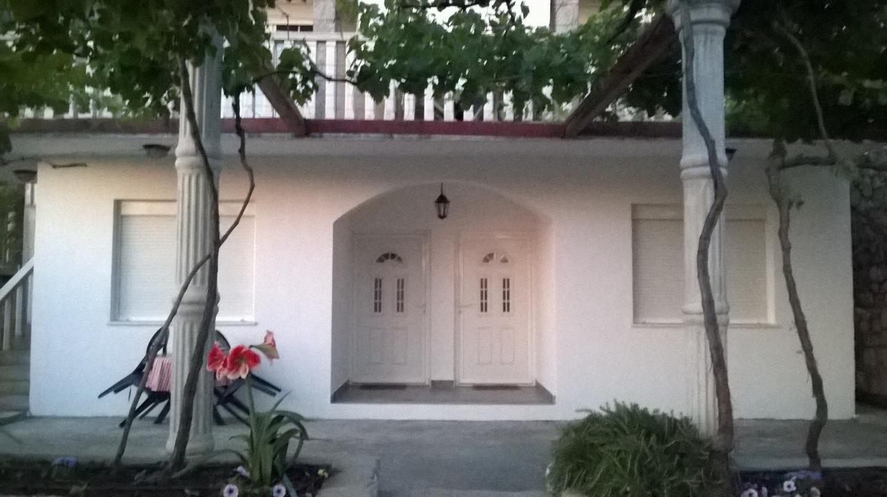 Apartments Leona Neum Exterior photo