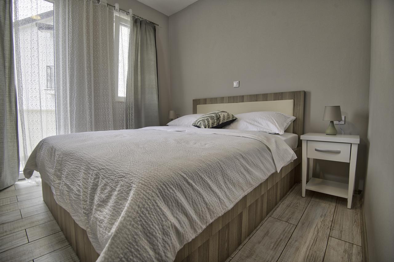 Apartments Leona Neum Exterior photo